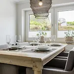 Apartment Haus Weissenburg, Whg Garten Ost Wenningstedt-Braderup