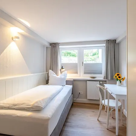 Haus Weissenburg, Whg Garten Ost 公寓